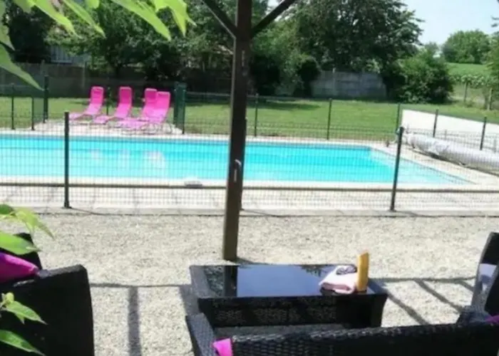 Сasa de vacaciones Les Roseries Boutique Clussais-la-Pommeraie