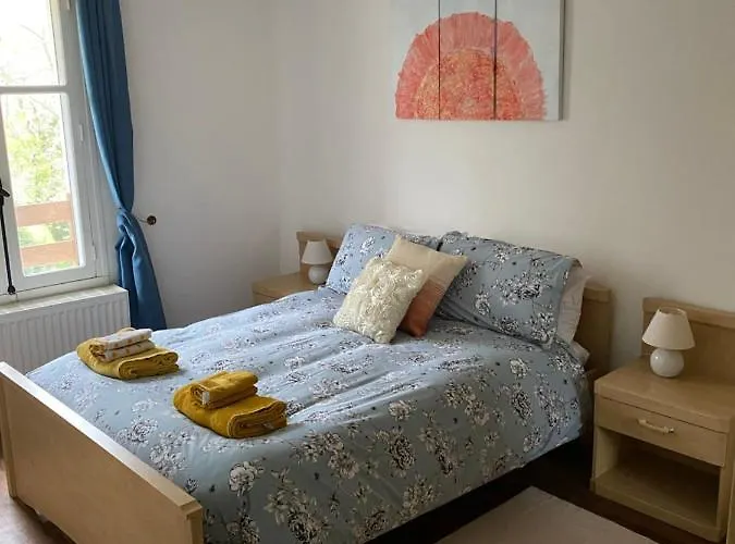 Сasa de vacaciones Les Roseries Boutique *